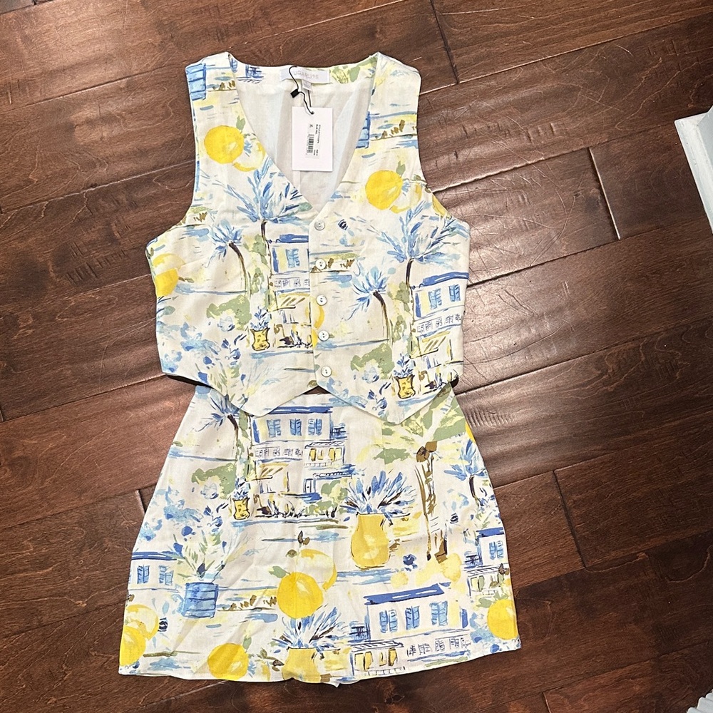 Two piece set